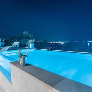 The Boat With Rooftop Pool Matulji